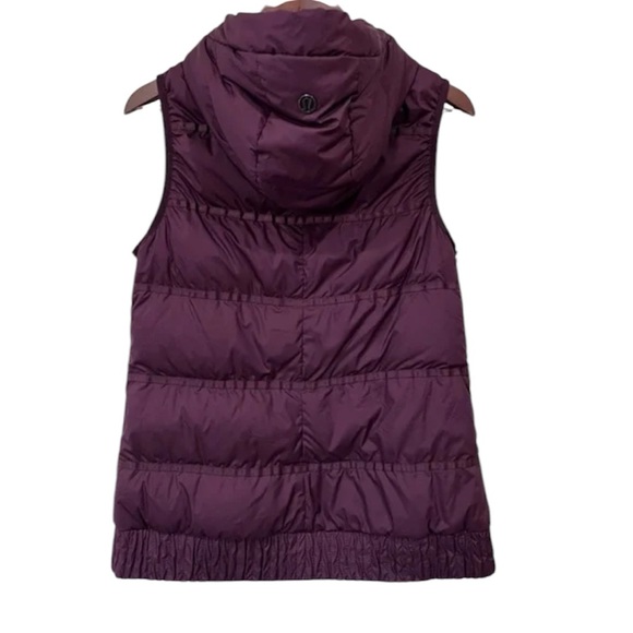 Lululemon Chilly Chill Puffy Down Hooded Vest Reversible Bordeaux Size 4, EUC - Picture 5 of 10